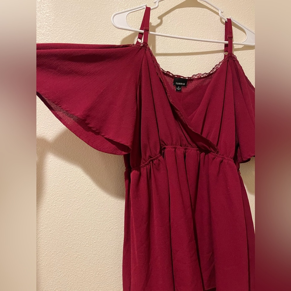 Torrid top🥰 - Picture 3 of 9